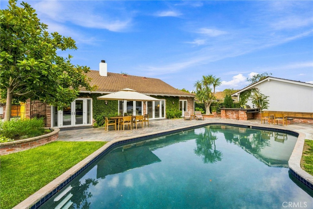 1000 Dover Drive, Newport Beach CA 92660 - photo 54