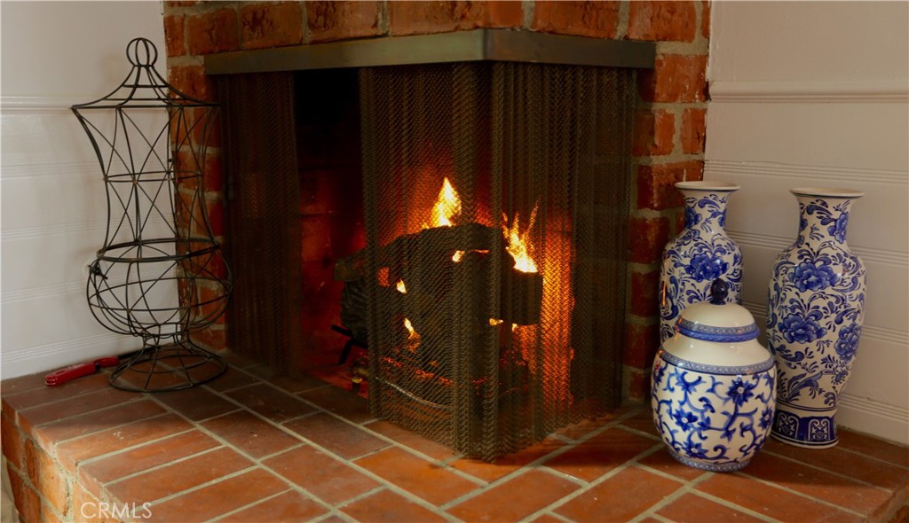 cozy fireplace - 1007 Balboa Ave. Avenue, Newport Beach CA 92662 - photo 12