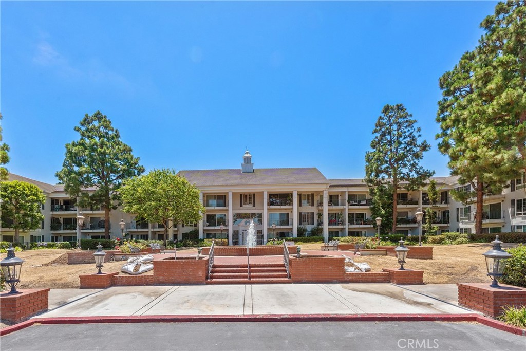 102 Scholz 234, Newport Beach CA 92663 - photo 2