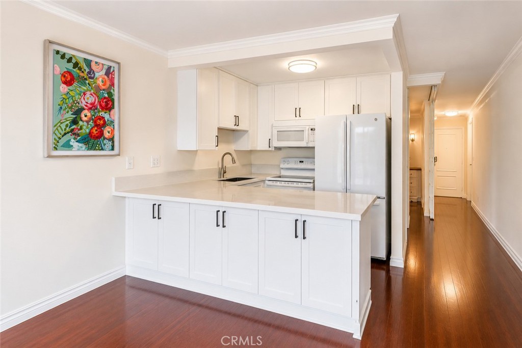 102 Scholz 243, Newport Beach CA 92663 - photo 8