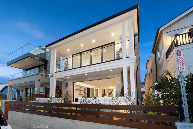 1025 W Balboa Boulevard, Newport Beach