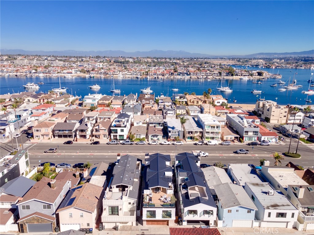 1025 W Balboa Boulevard, Newport Beach CA 92661 - photo 3