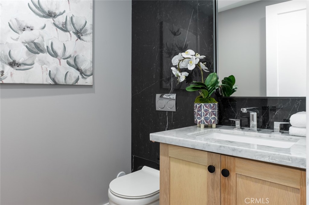 1025 W Balboa Boulevard, Newport Beach CA 92661 - photo 28