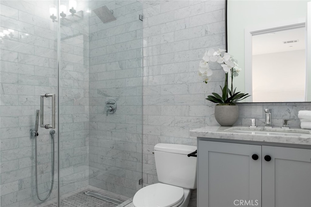 1025 W Balboa Boulevard, Newport Beach CA 92661 - photo 33