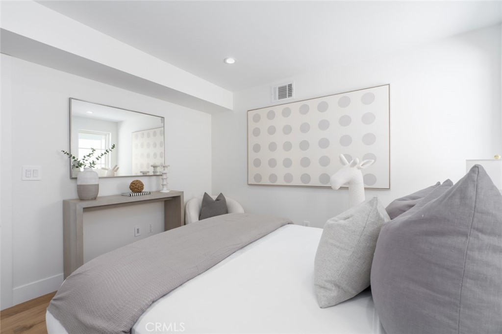 1025 W Balboa Boulevard, Newport Beach CA 92661 - photo 47