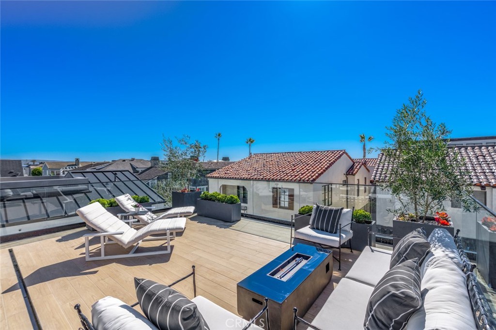 1025 W Balboa Boulevard, Newport Beach CA 92661 - photo 63