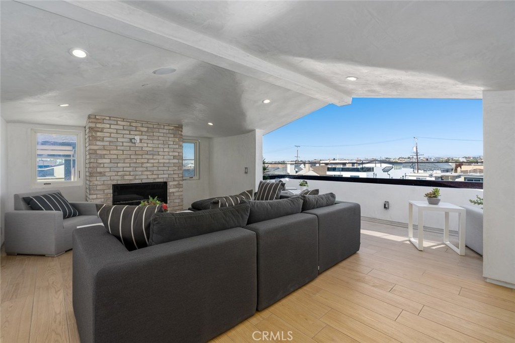 1025 W Balboa Boulevard, Newport Beach CA 92661 - photo 68