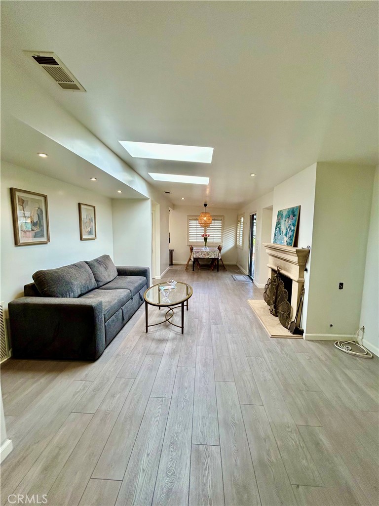 Living Room - 103 Yorktown, Newport Beach CA 92660 - photo 20