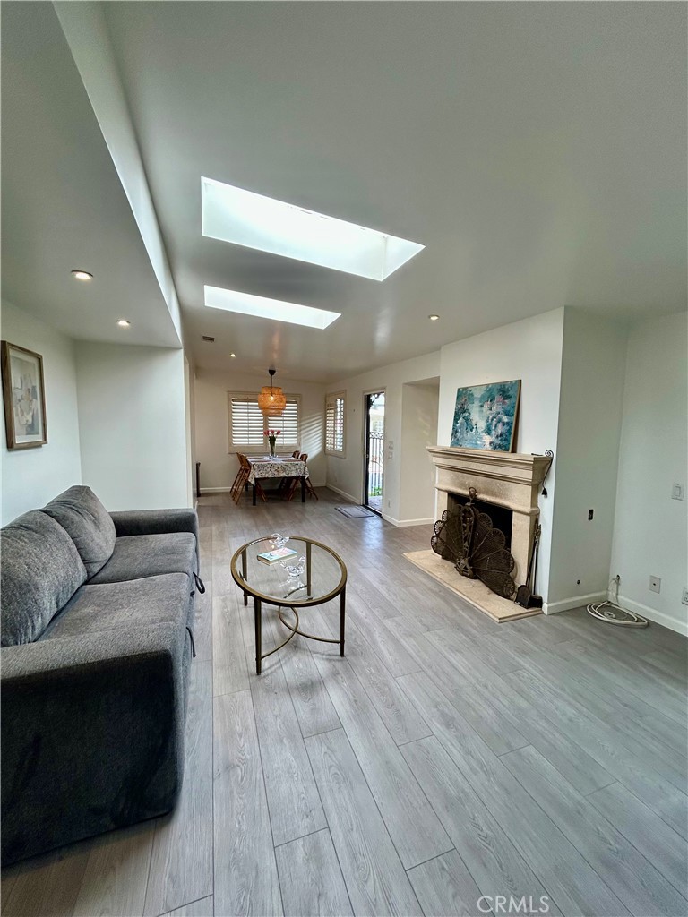 Living Room - 103 Yorktown, Newport Beach CA 92660 - photo 22