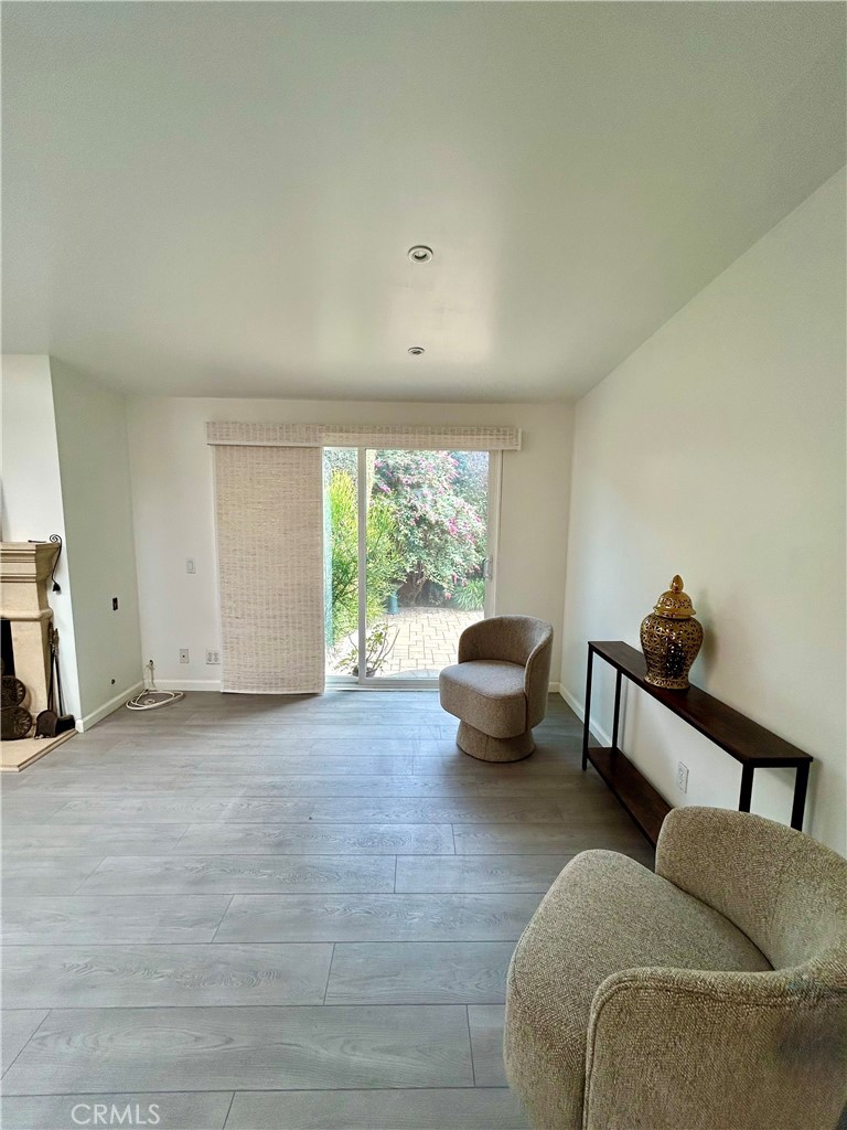 Living Room - 103 Yorktown, Newport Beach CA 92660 - photo 23