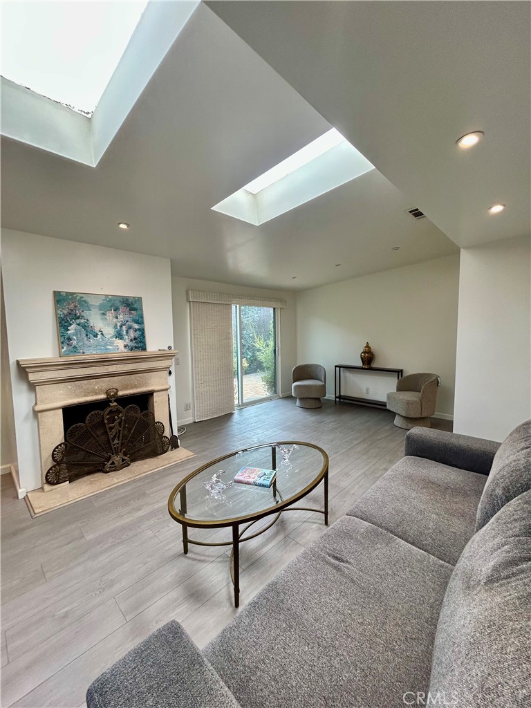 Living Room - 103 Yorktown, Newport Beach CA 92660 - photo 25