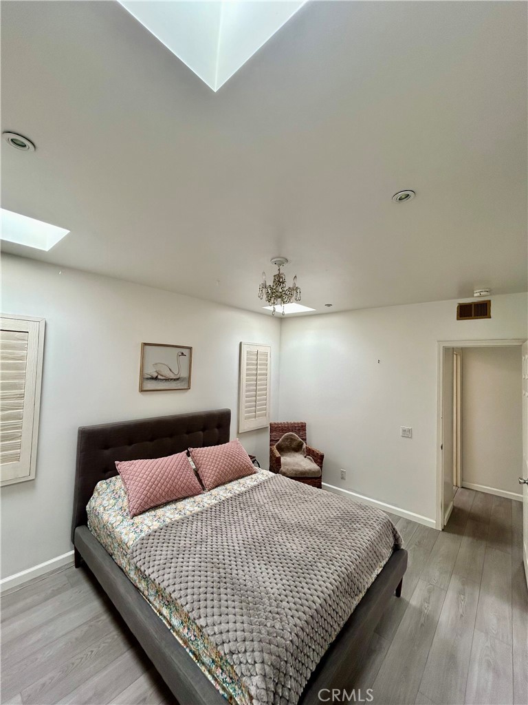 Main Bedroom - 103 Yorktown, Newport Beach CA 92660 - photo 41