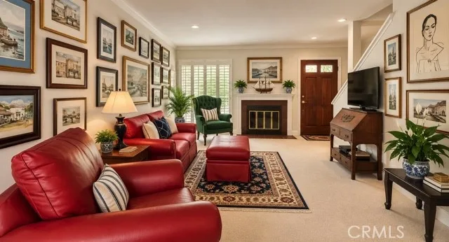 107 Harbor Woods Place, Newport Beach