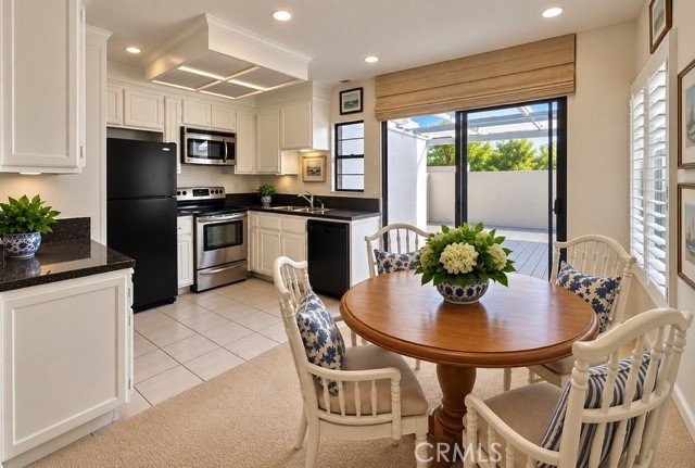 107 Harbor Woods Place, Newport Beach CA 92660 - photo 5