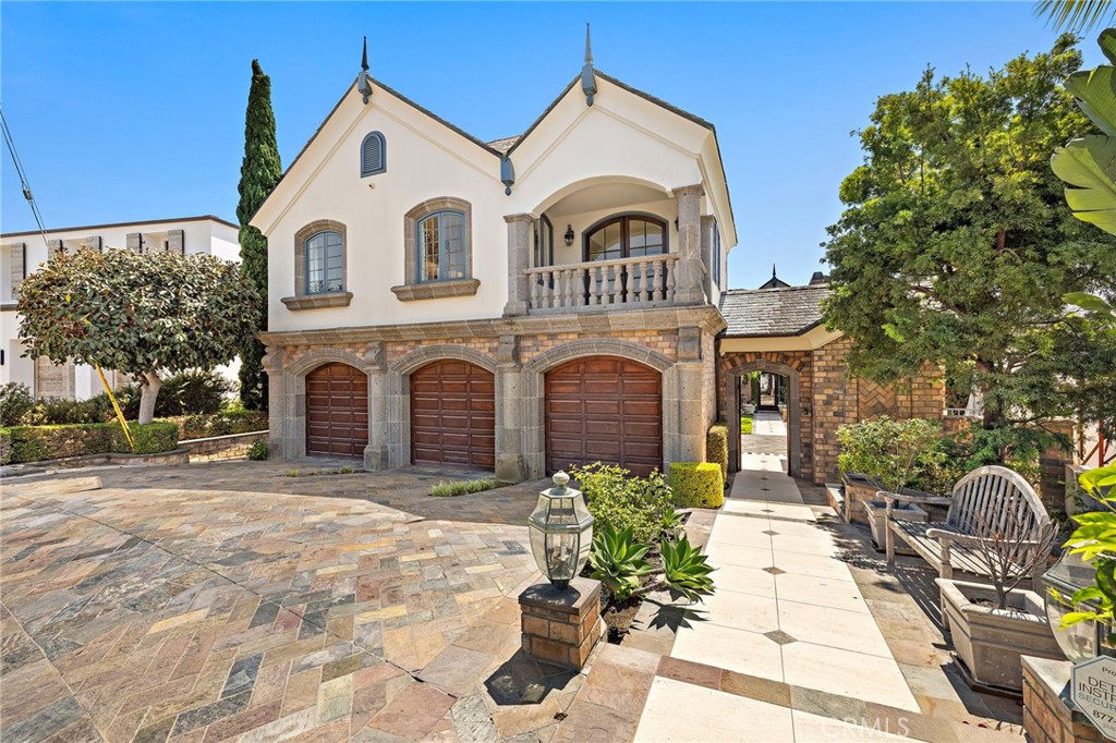 108 Kings Place, Newport Beach CA 92663 - photo 2