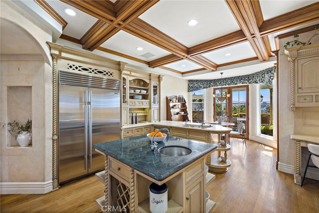 SubZero Fridge and breakfast bar - 108 Kings Place, Newport Beach CA 92663 - photo 19