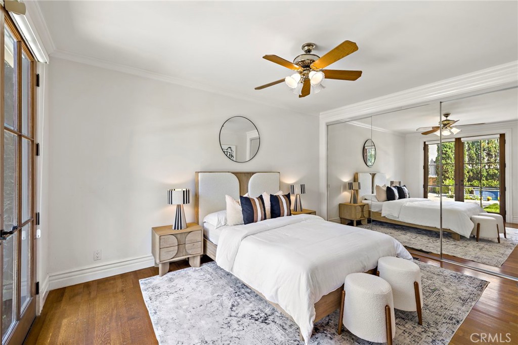 An additional downstairs bedroom - 108 Kings Place, Newport Beach CA 92663 - photo 43