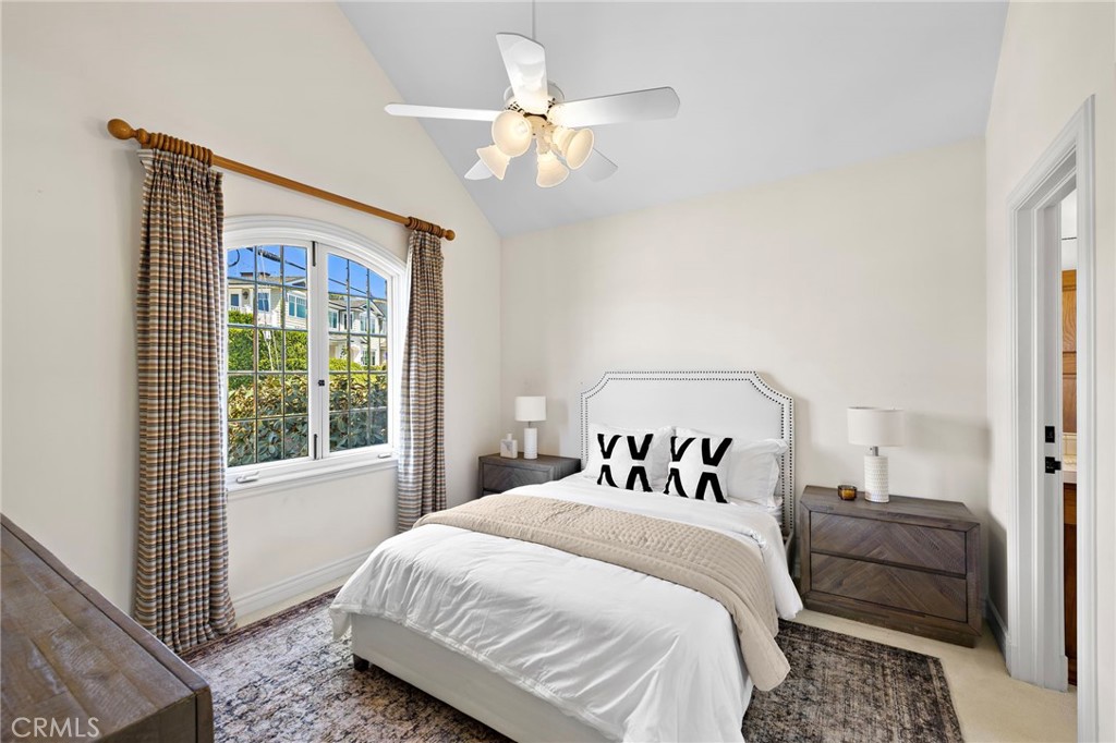 Apartment bedroom - 108 Kings Place, Newport Beach CA 92663 - photo 48