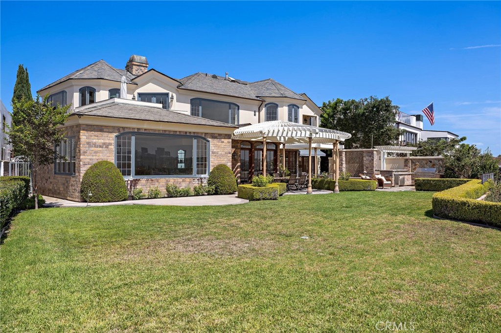 View of the back of the house - 108 Kings Place, Newport Beach CA 92663 - photo 50