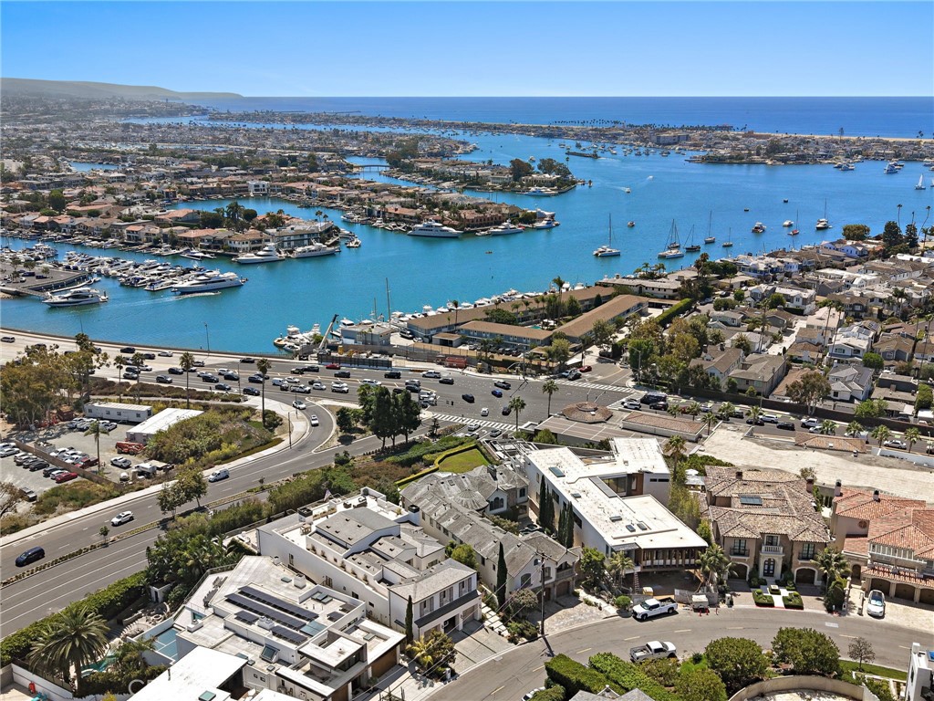 Property location in relation to Newport Harbor - 108 Kings Place, Newport Beach CA 92663 - photo 60
