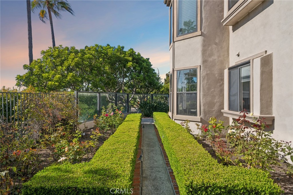 108 Ocean Vista, Newport Beach CA 92660 - photo 36