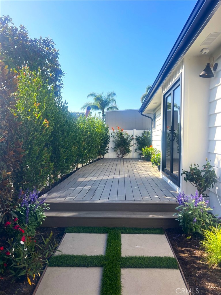 108 Yorktown, Newport Beach CA 92660 - photo 25