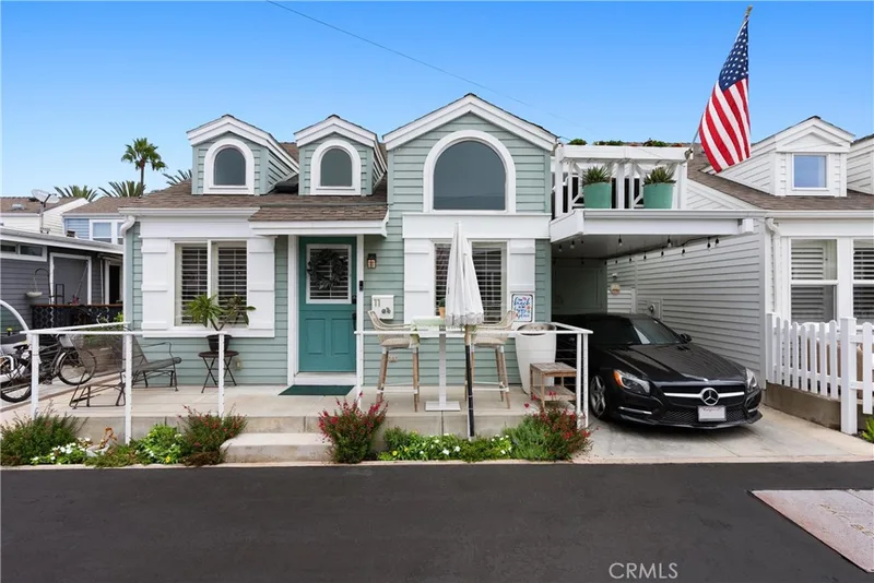 11 Bolivar Street, Newport Beach, CA 92663