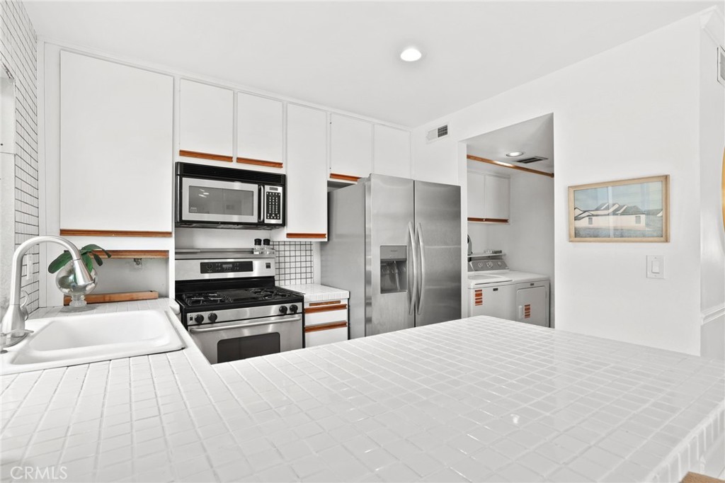 11 Northwind Court, Newport Beach CA 92663 - photo 23