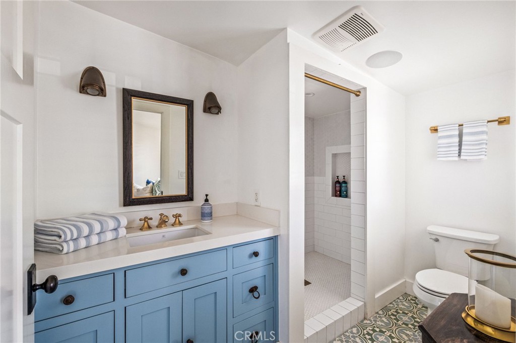 11 Saratoga, Newport Beach CA 92660 - photo 18