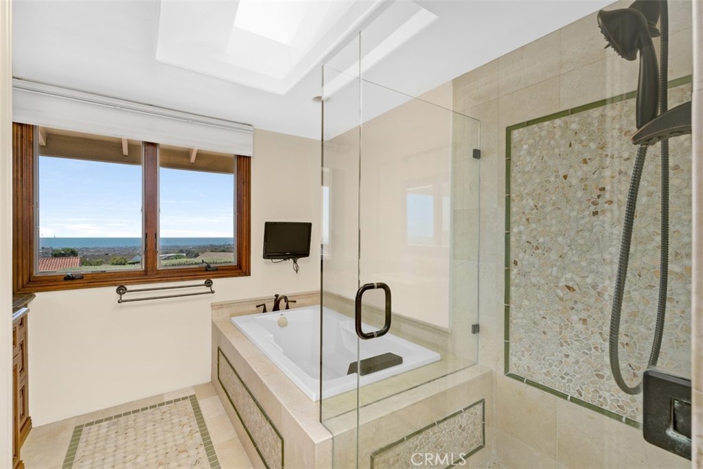 11 Tiburon Bay, Newport Beach CA 92625 - photo 36