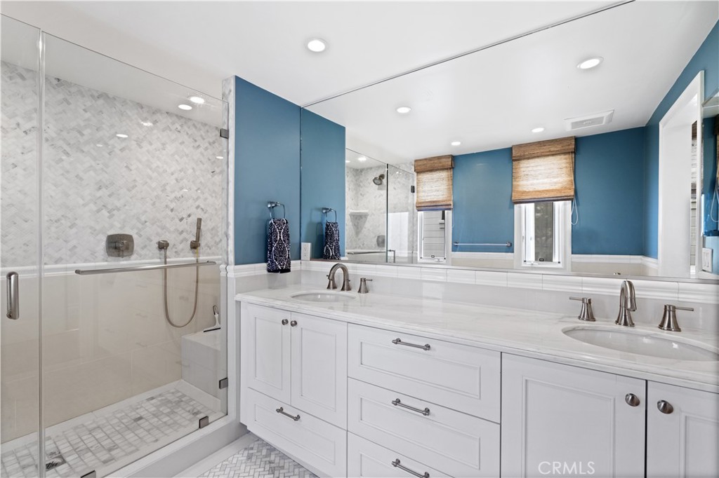 primary bath - 110 Pearl Avenue, Newport Beach CA 92662 - photo 16