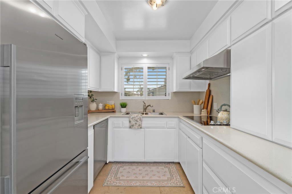 1100 Rutland, Newport Beach CA 92660 - photo 7