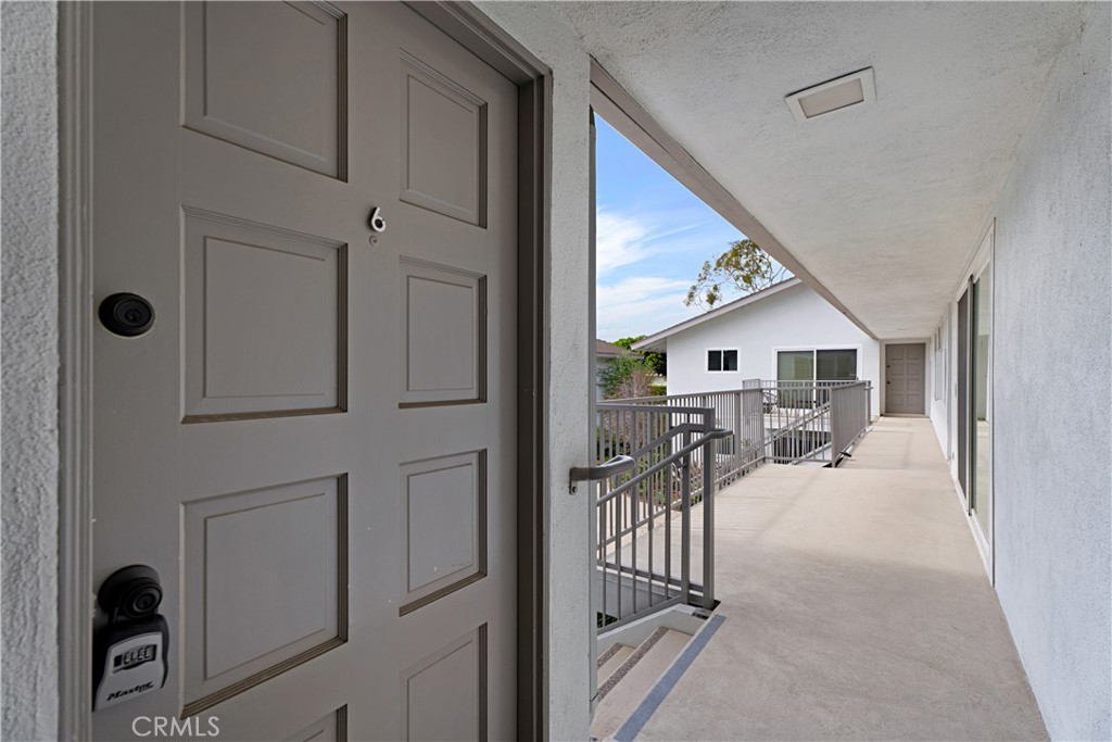 1100 Rutland, Newport Beach CA 92660 - photo 29