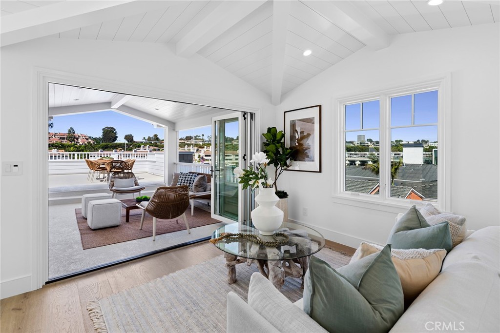 1105 N Bay Front, Newport Beach CA 92662 - photo 27