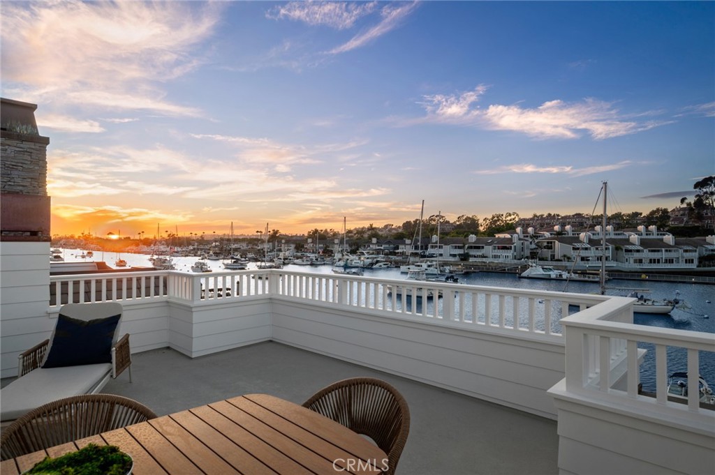 1105 N Bay Front, Newport Beach CA 92662 - photo 32