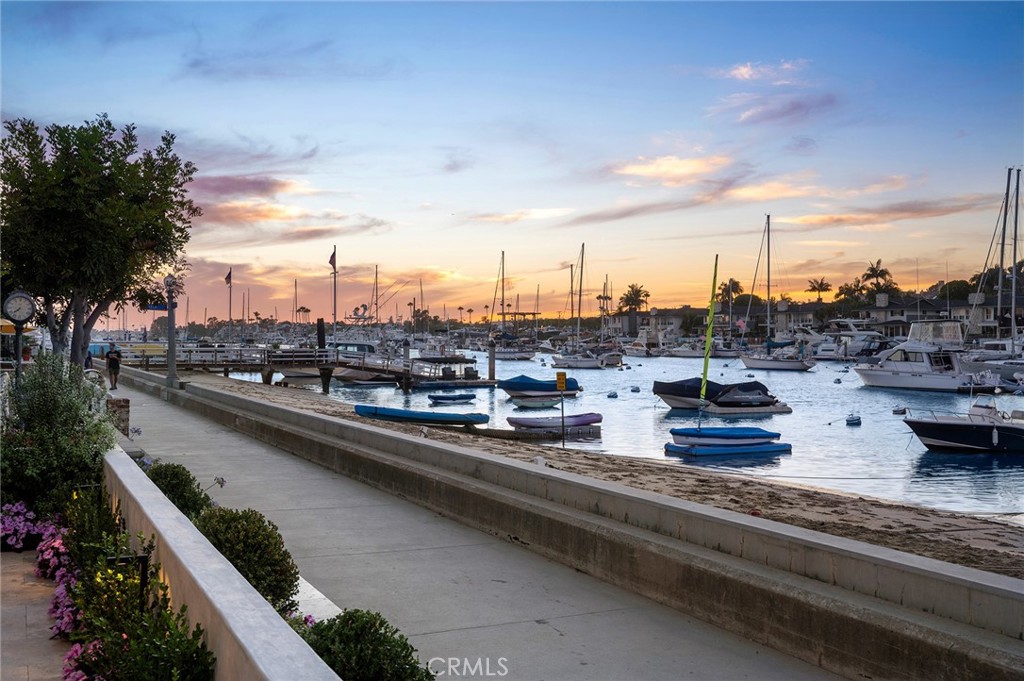 1105 N Bay Front, Newport Beach CA 92662 - photo 42