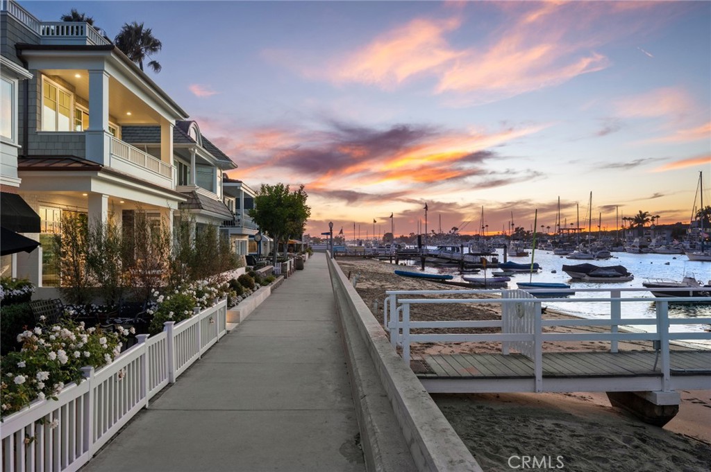 1105 N Bay Front, Newport Beach CA 92662 - photo 43