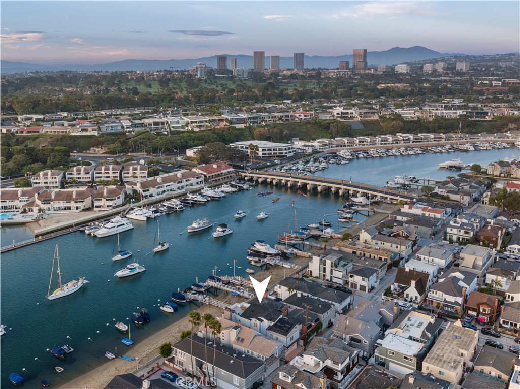 1105 N Bay Front, Newport Beach CA 92662 - photo 45
