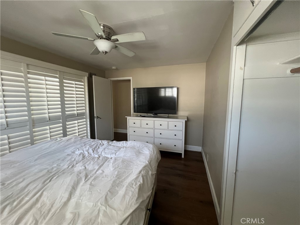 111 19th Street, Newport Beach CA 92663 - photo 32