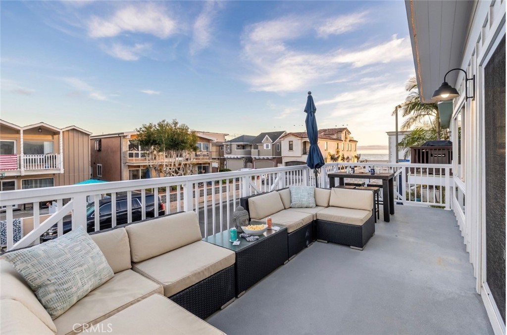 111 38th, Newport Beach CA 92663 - photo 4