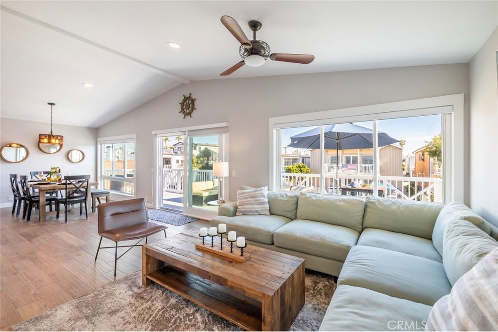 111 38th, Newport Beach CA 92663 - photo 9