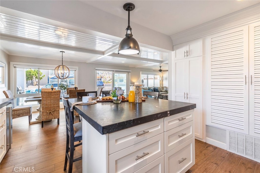 111 38th, Newport Beach CA 92663 - photo 20