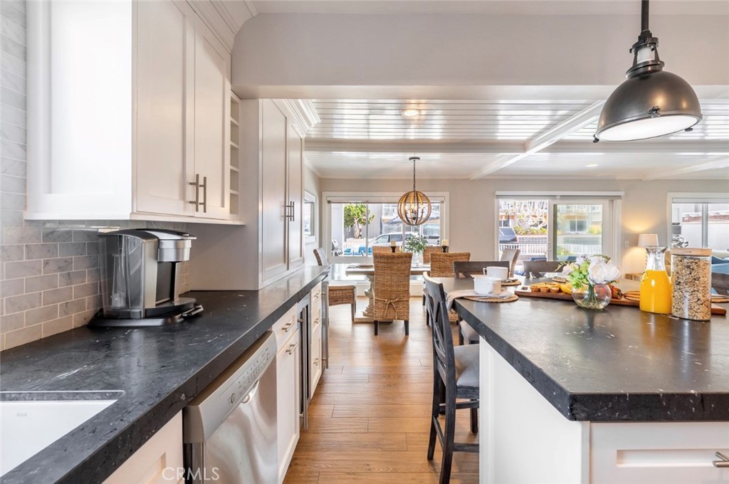 111 38th, Newport Beach CA 92663 - photo 21