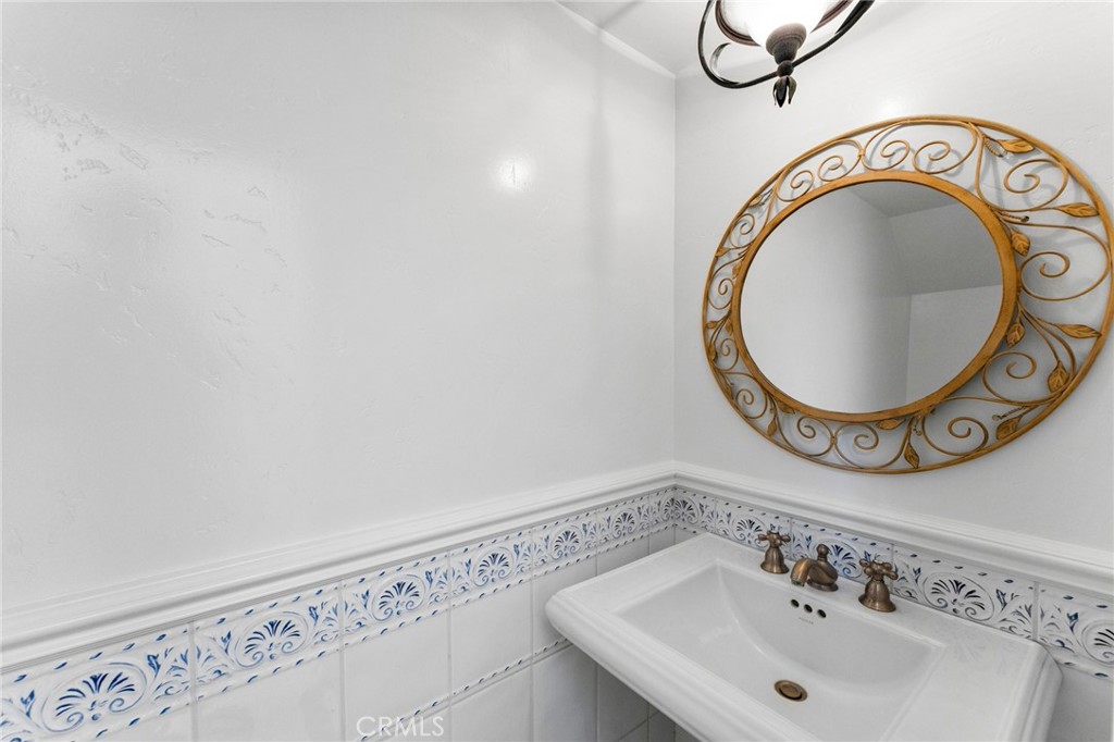 111 Via Jucar, Newport Beach CA 92663 - photo 25