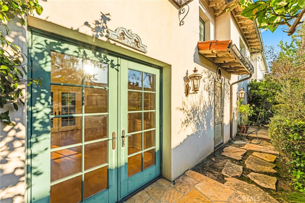 111 Via Jucar, Newport Beach CA 92663 - photo 27