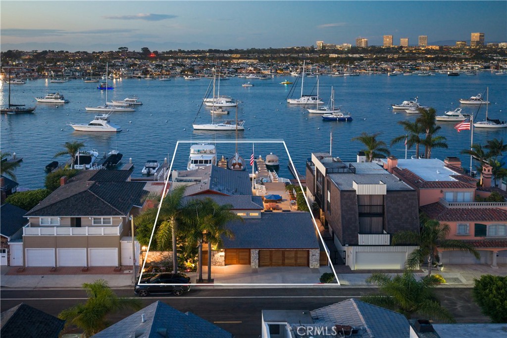 1114 E Balboa Boulevard, Newport Beach CA 92661 - photo 4