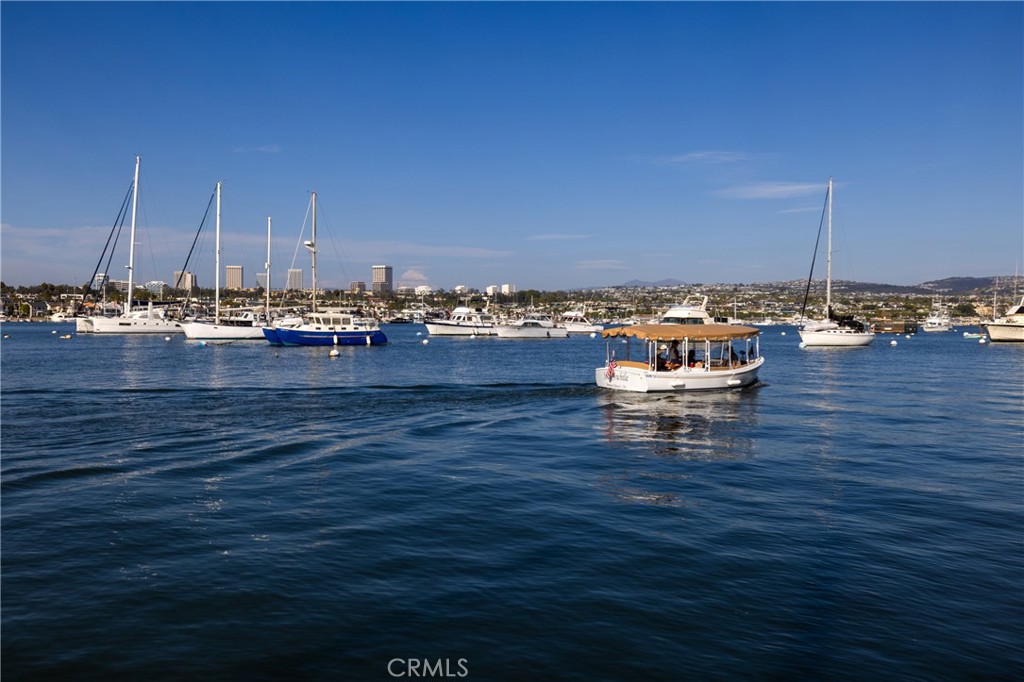 1114 E Balboa Boulevard, Newport Beach CA 92661 - photo 19