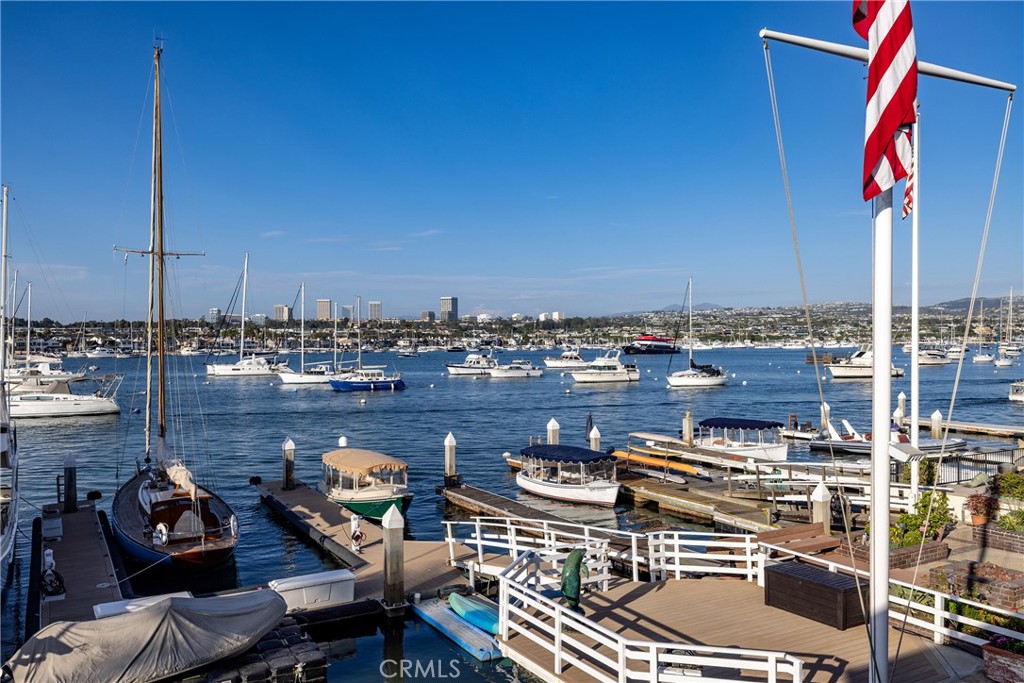 1114 E Balboa Boulevard, Newport Beach CA 92661 - photo 22