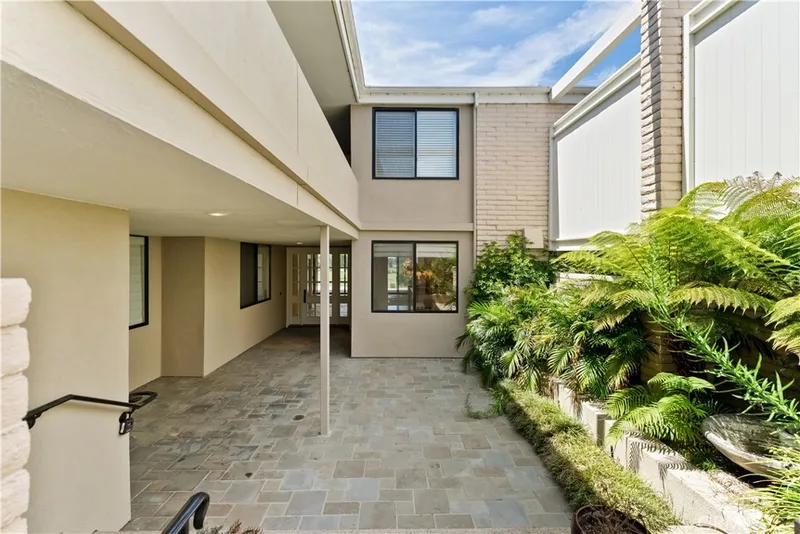 1117 Granville Drive, Newport Beach, CA 92660