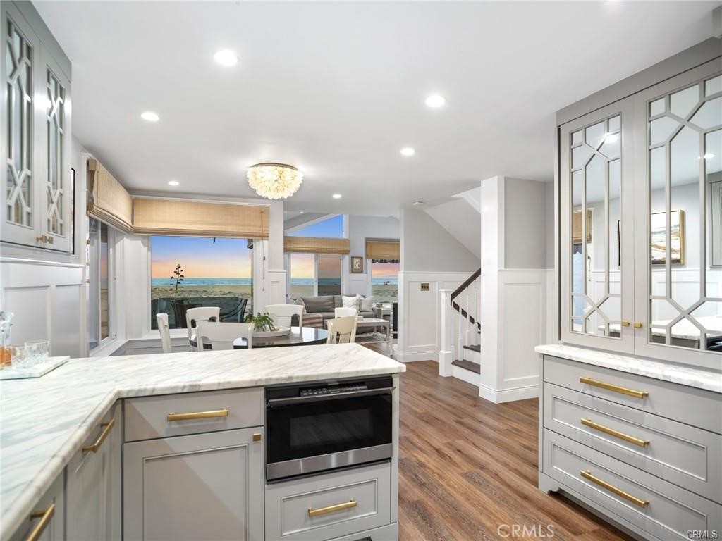 1119 E Balboa Boulevard A, Newport Beach CA 92661 - photo 11
